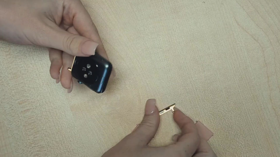 How to use Apple Connectors.